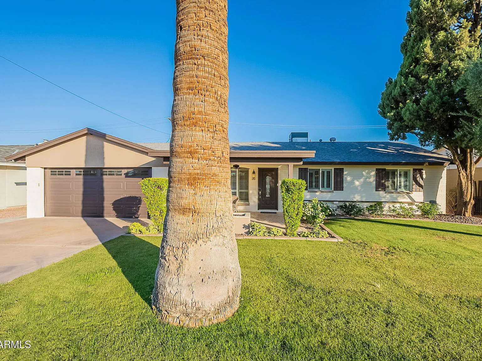 4 bed, 2.0 bath, 1526 sqft, $3,900 — Photo 3