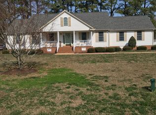 194 Hansford Cir, Port Haywood, VA 23138