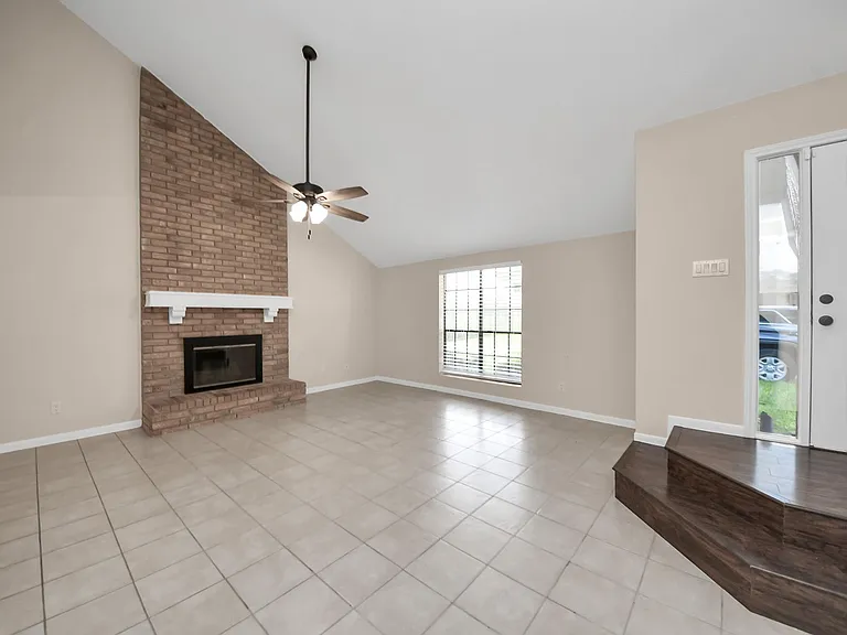7821 Theissetta Dr #141 — Photo 16