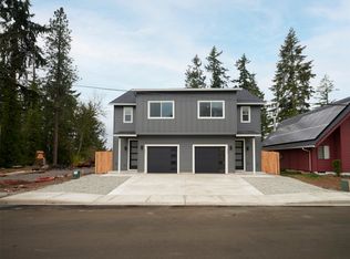 373 S 8th St, Kalama, WA