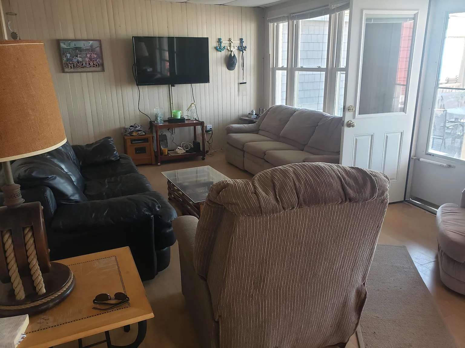 178 Beach Avenue — Photo 3