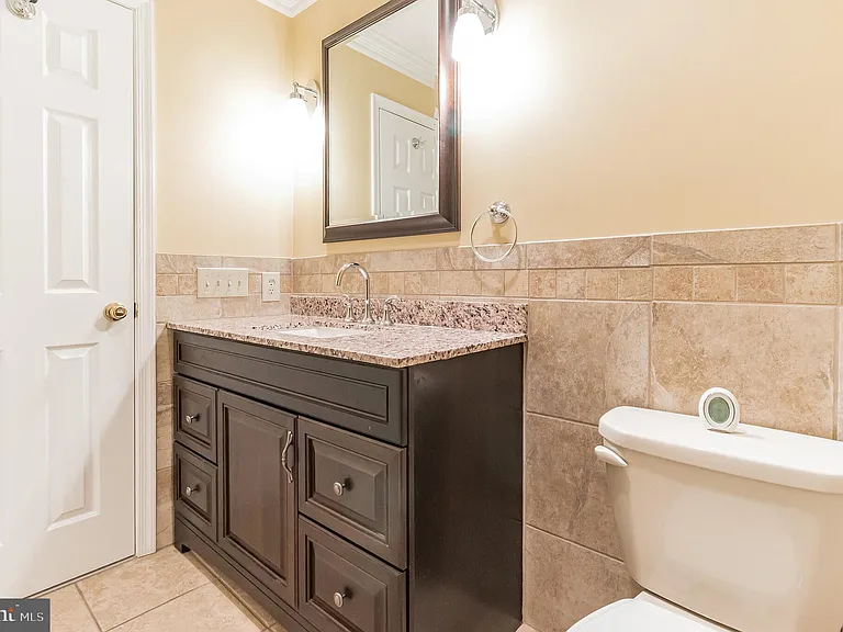 48 Stonehurst Ct — Photo 25