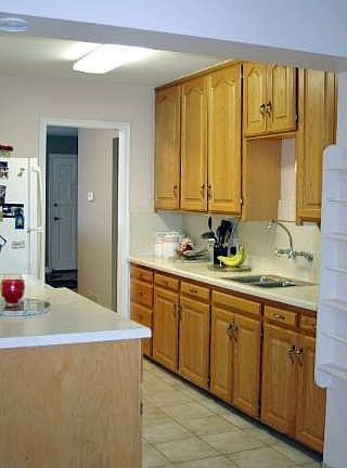 3rd image of 2505 E Elm Ave