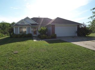 1502 Bobwhite Cir, Albany, MO 64402