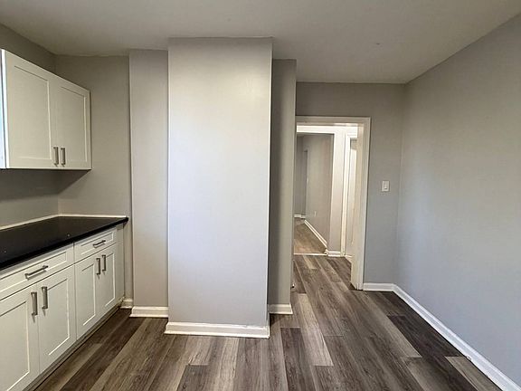 3rd image of 116 Bostwick Ave Floor 1
