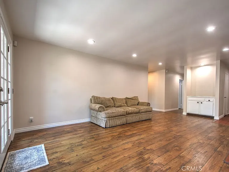 17252 Citron — Photo 21