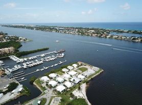 25 S Loafing St, Lake Worth, FL