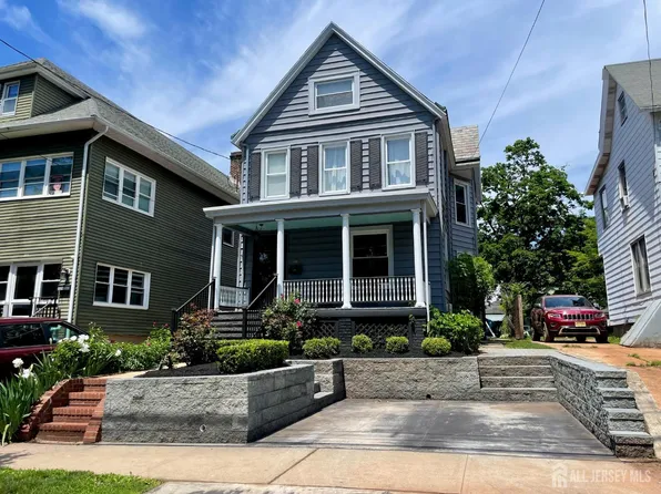 323 Montgomery St, Highland Park, NJ 08904