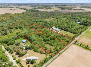 37215 Darby Rd, Wilmington, IL 60481