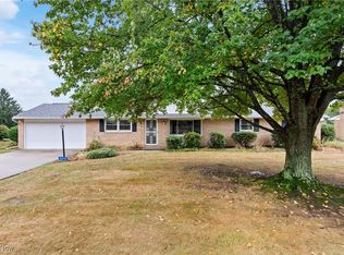 5634 Brentwood Ave NW, North Canton, OH 44720
