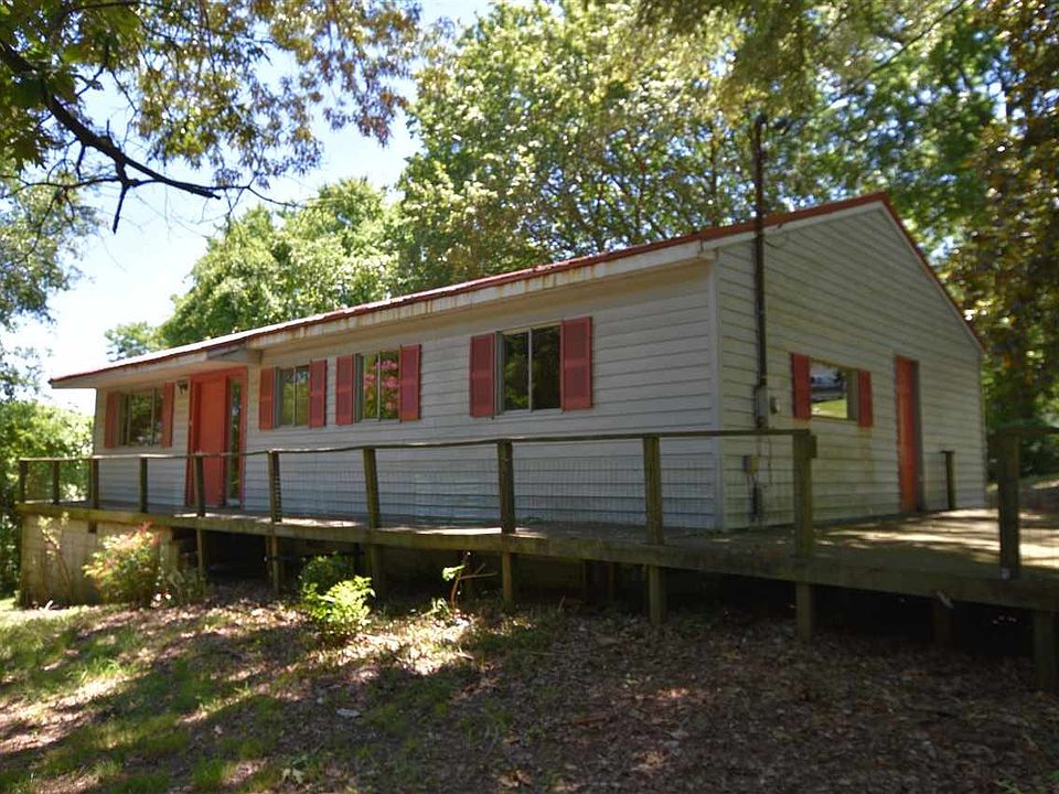 1st image of 205 Cass Ln SE