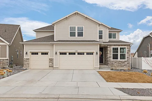 1325 E Desert Peak Photo 1