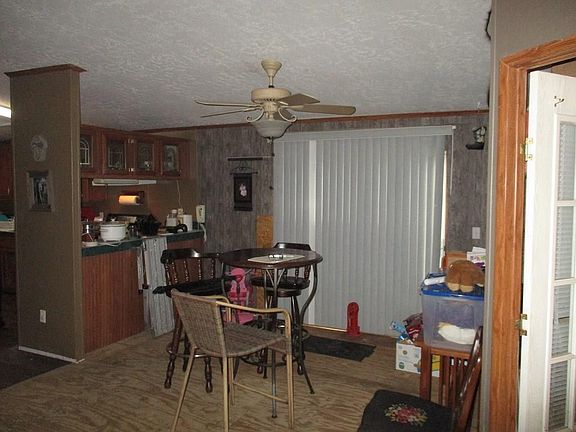 3rd image of 247 S Oak Lee Dr