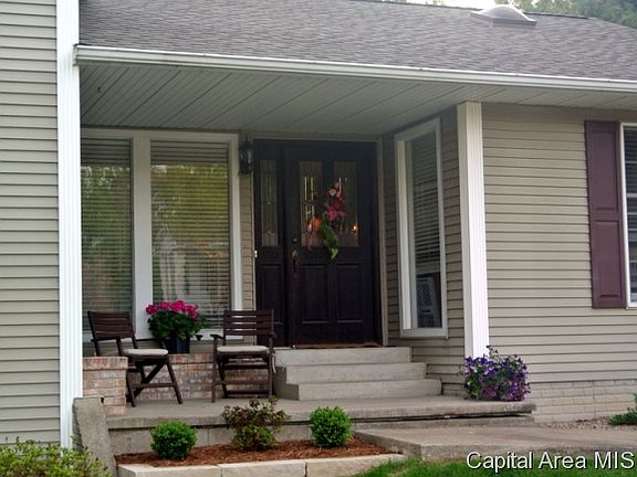 2nd image of 11 Nob Hill Dr
