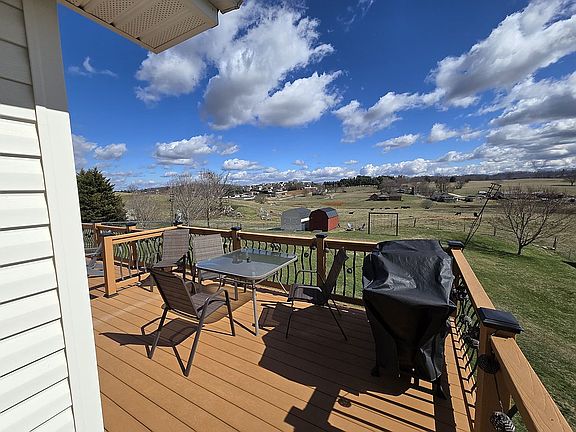 3rd image of 506 Alfalfa Ln