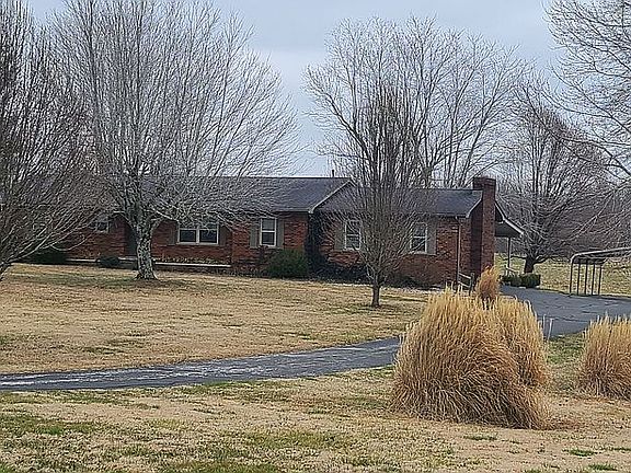 2nd image of 646 New Salem Cir
