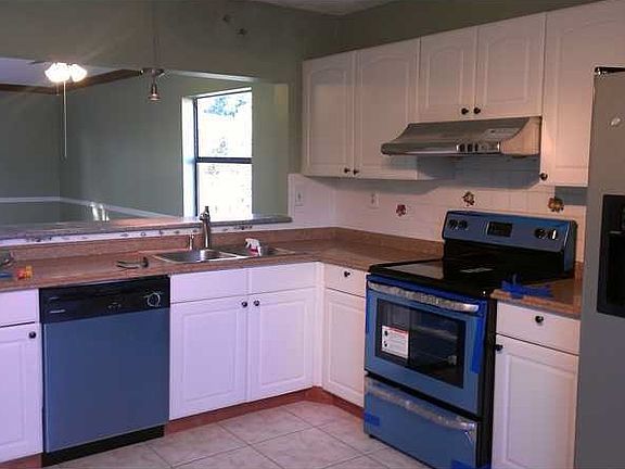 2nd image of 11640 NW 27th St