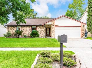 16018 Lost Rock Ct, Webster, TX 77598
