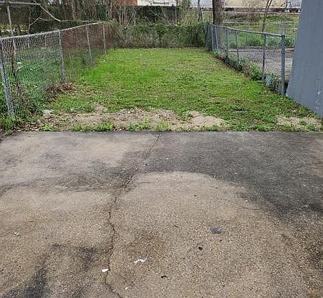 4th image of 2153 Hope St #2153