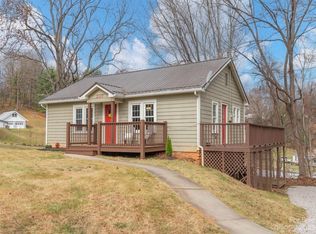 2117 Old Clyde Rd, Clyde, NC 28721