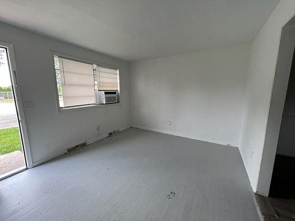 3rd image of 315 E Florida St #A