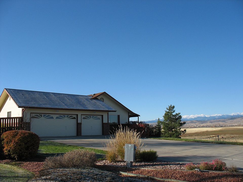 End of cul-de-sac and unobstructed mountain views
