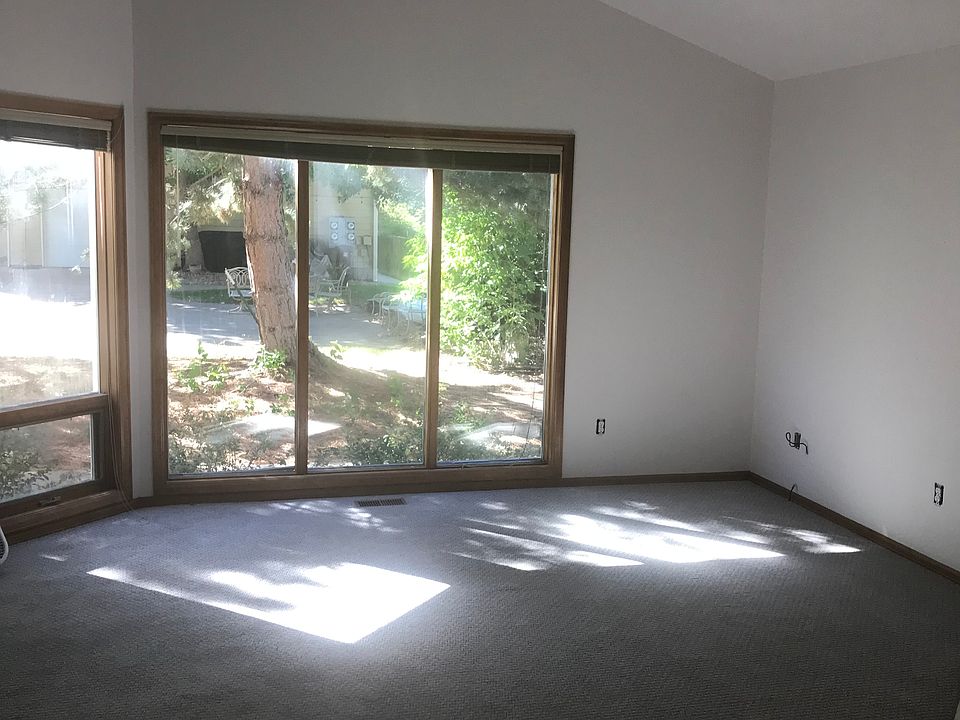 2nd image of 1089 Love Ct #A