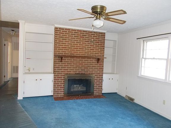 4th image of 1090 Fordland Dr