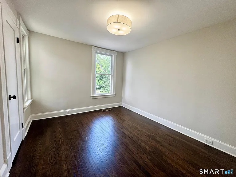 25 Quintard Ave — Photo 21