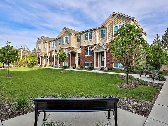 Private landscape courtyard