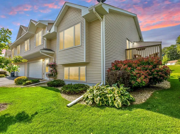 1320 S Trail Dr, Faribault, MN 55021