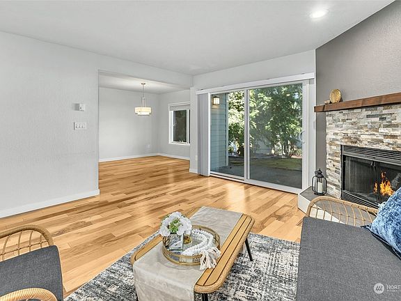 4th image of 4200 Factoria Boulevard SE #B8