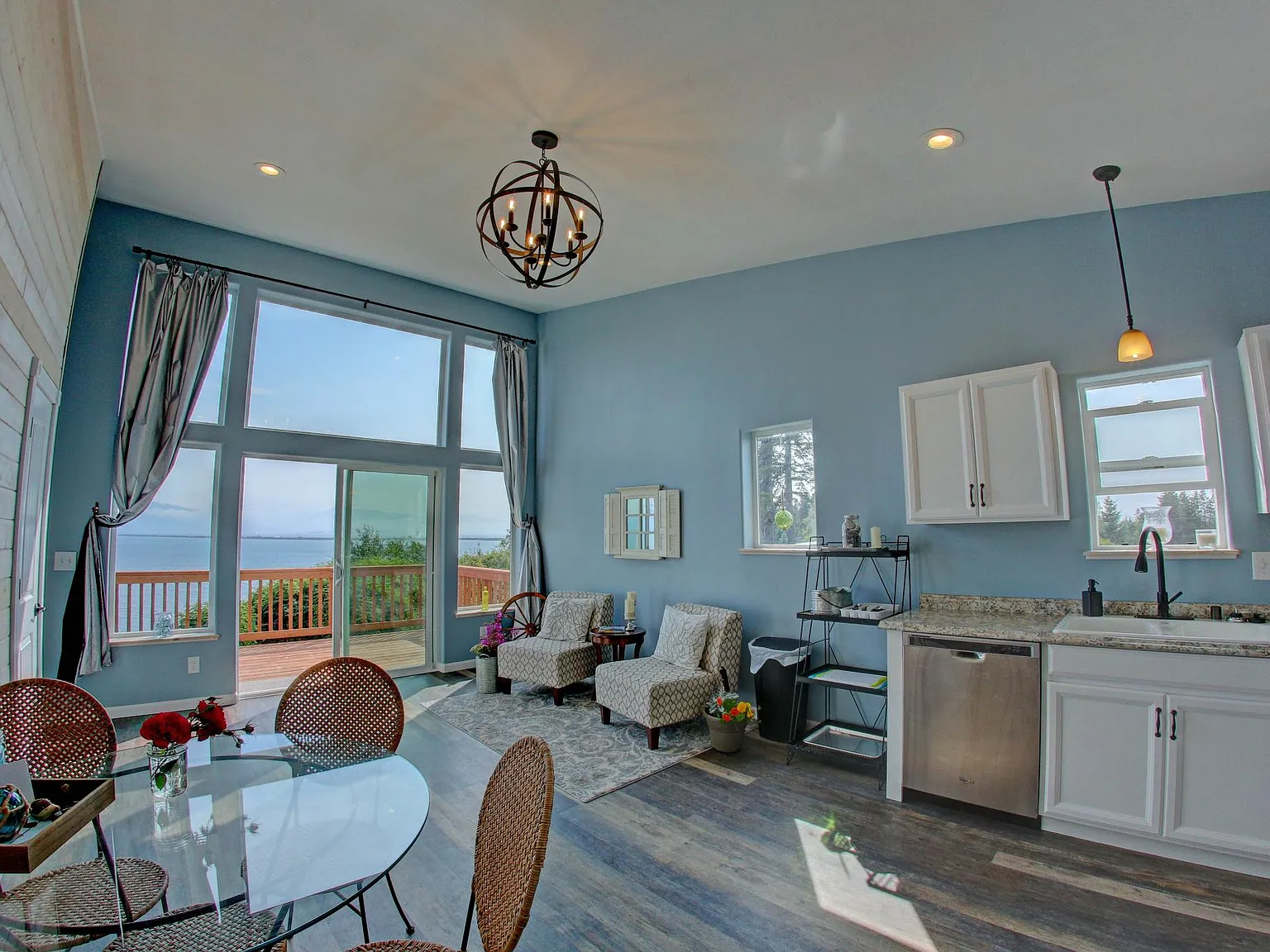 3 bed, 1800 sqft, $2,500 — Photo 3