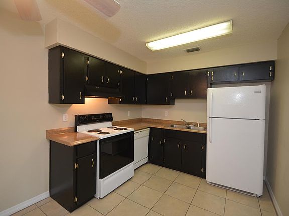 5th image of 31 Wellwood Ln #B