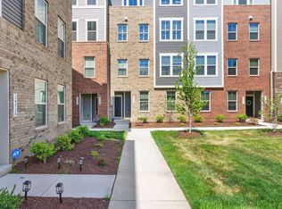 43009 Prophecy Ter, Sterling, VA 20166