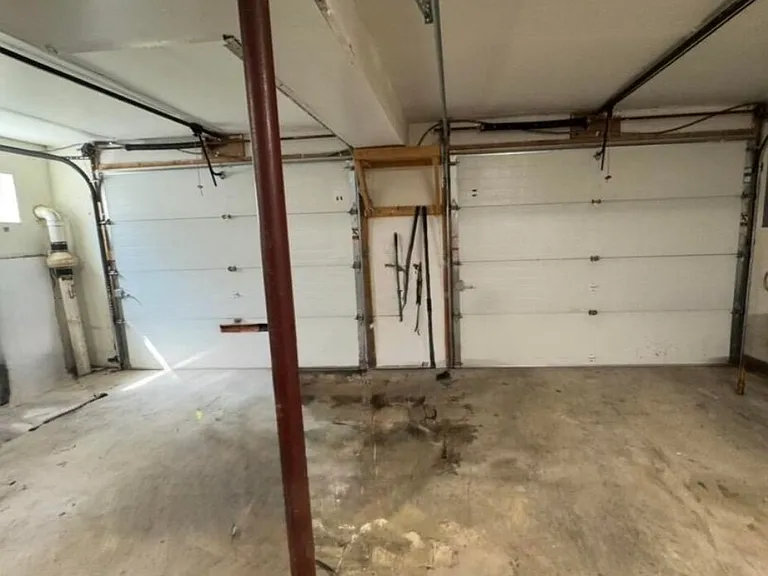 227 Avalanche Ln — Photo 4