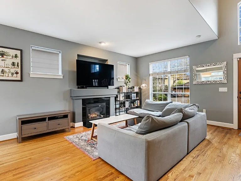 4412 NE Grand Ave — Photo 4