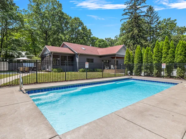 15793 Locke Rd, Union Pier, MI 49129