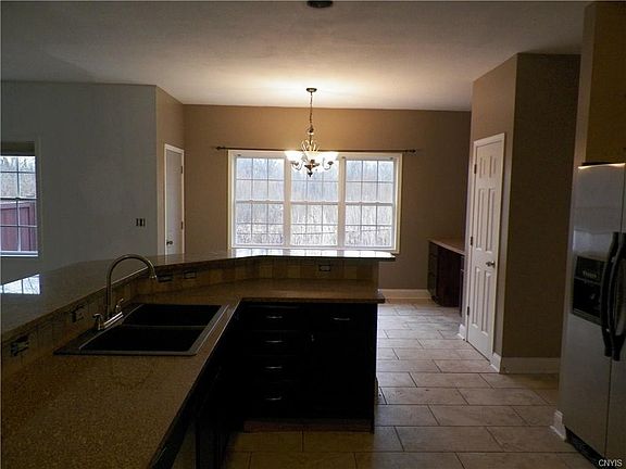 4th image of 7256 Moss Creek Cir