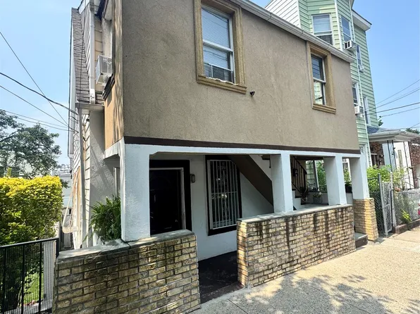 33 Colin Street, Yonkers, NY 10701