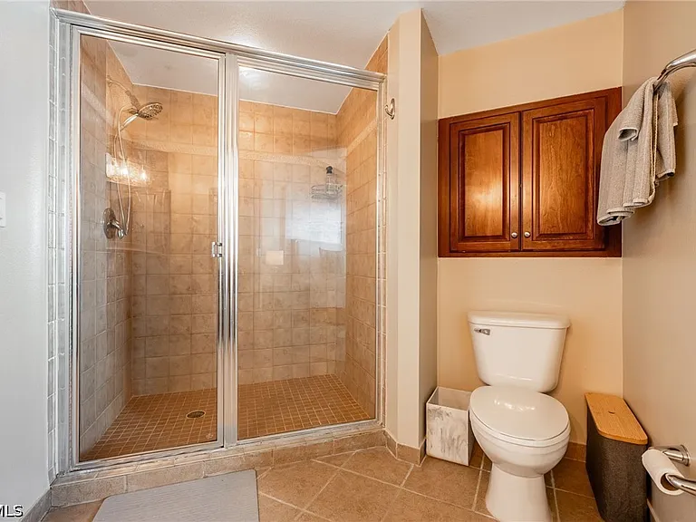 2825 Palm Beach Blvd #401 — Photo 28