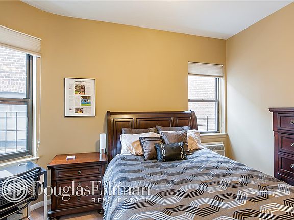 3rd image of 288 W 92nd St APT 6A