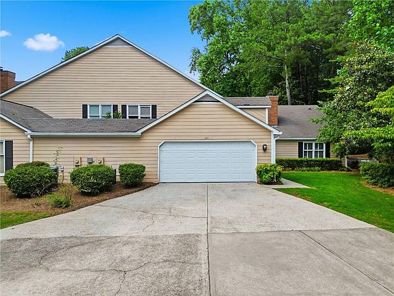 4th image of 128 Great Oaks Ln