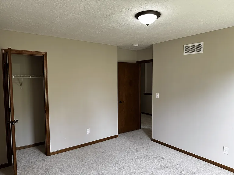 5415 Cypress Ct — Photo 18