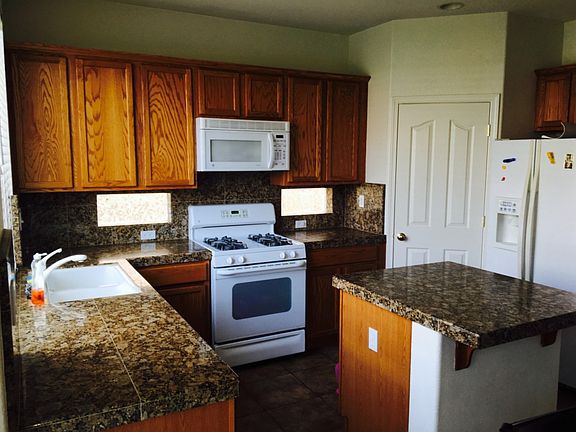 4th image of 3413 Hornsea Way