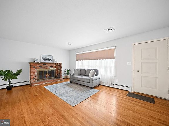 4th image of 8411 Impalla Dr