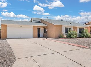 2400 Rosswood Dr SE, Rio Rancho, NM 87124