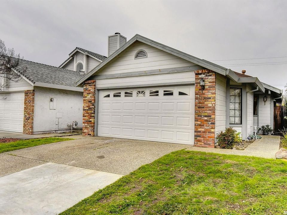 1st image of 1472 W Hidalgo Cir