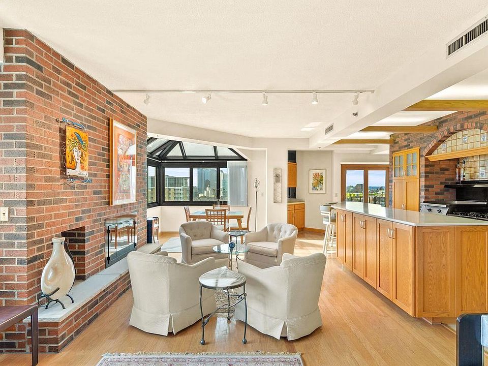 1st image of 1633 North Prospect AVENUE #22A