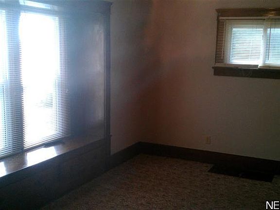 5th image of 796 East Ave SE